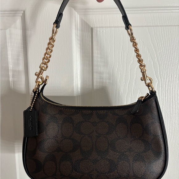 Coach Signature Brown and Black Shoulder Bag - Picture 2 of 6